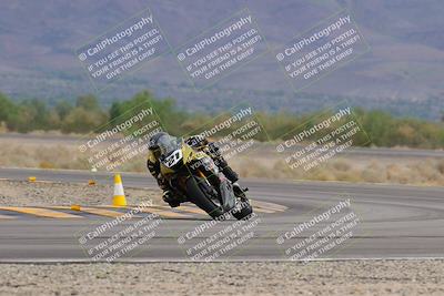 media/Sep-10-2023-SoCal Trackdays (Sun) [[6b4faecef6]]/Turn 14 (820am)/